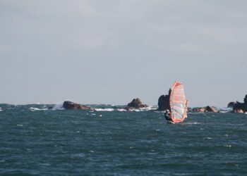 Windsurfen und Foilen in Dubai: Spots für Auswanderer